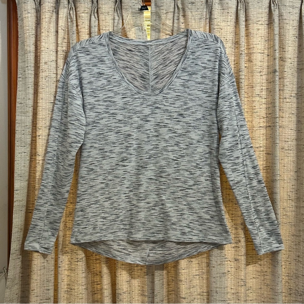 Lululemon Meant To Move Long Sleeve Tee